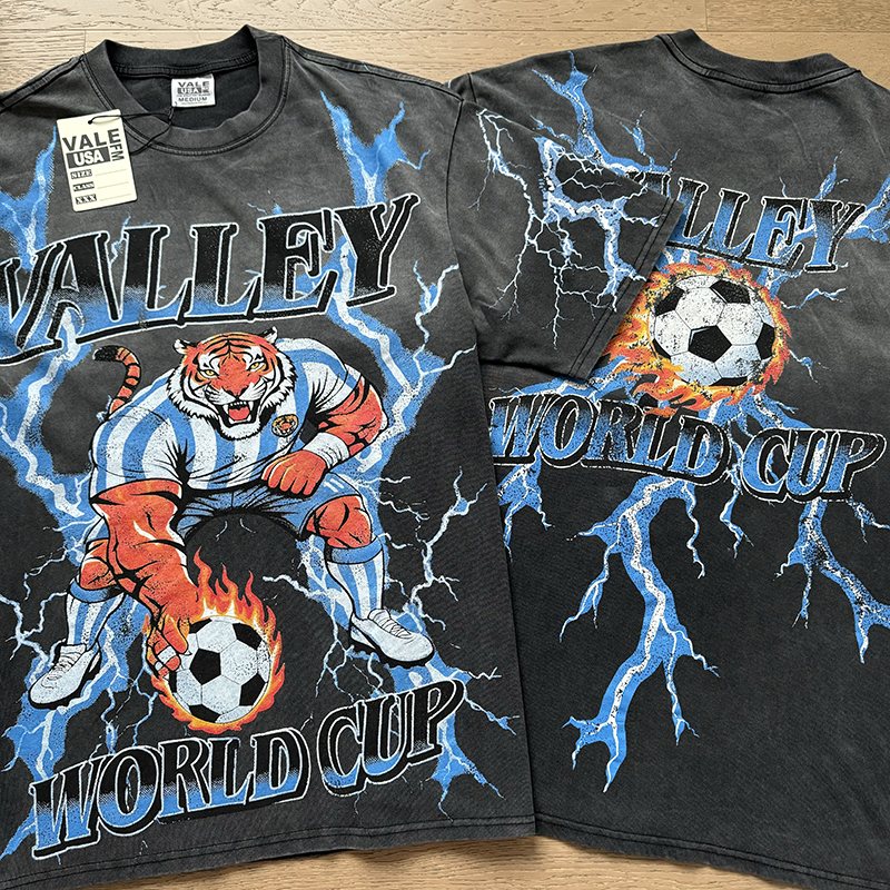 VALE USA World Cup Soccer Tiger Graphic T-Shirt